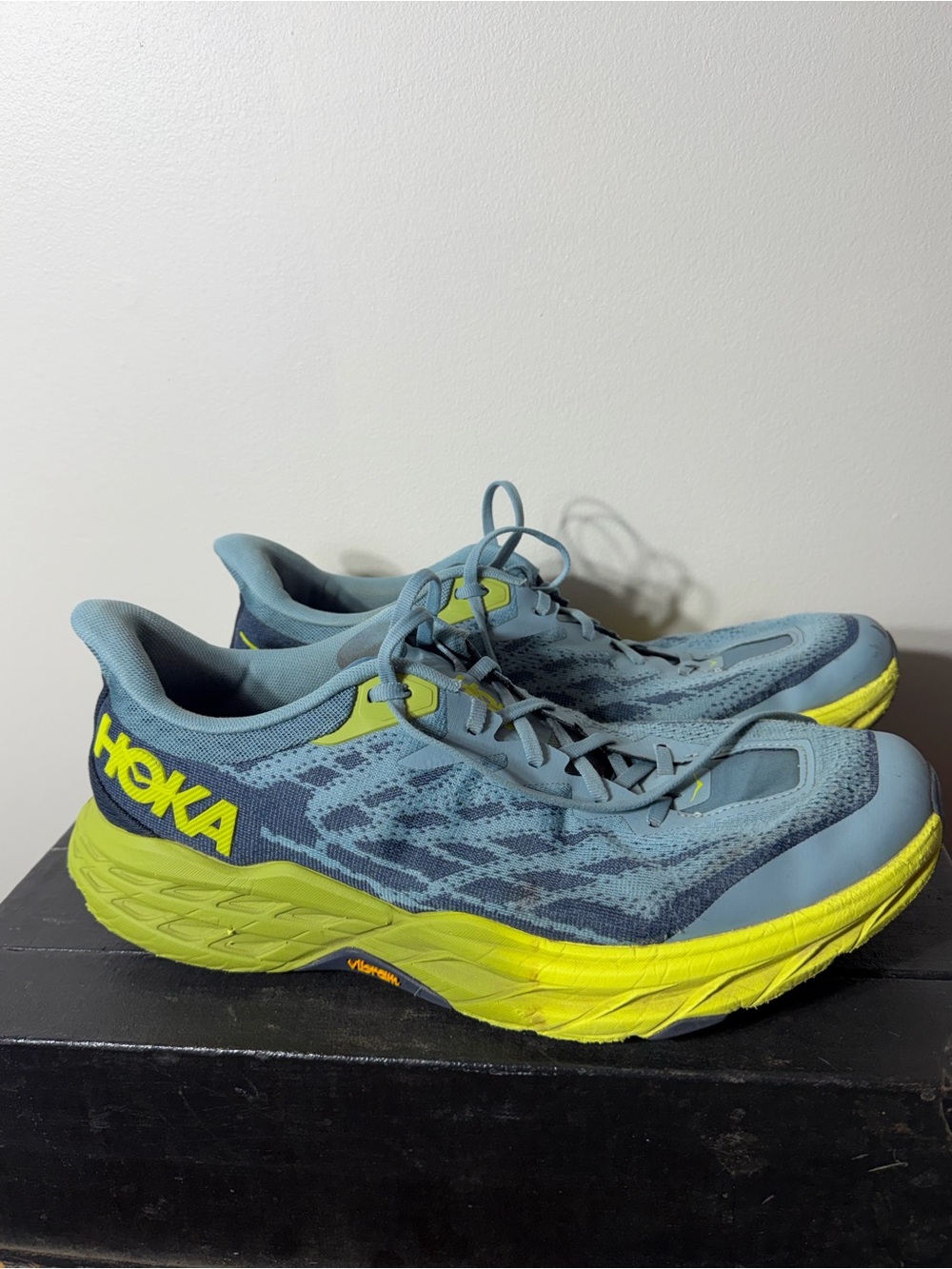 HOKA Speedgoat 5 Men’s Size 13 Trail Running Shoes Vibram Megagrip Blue - Picture 12 of 17
